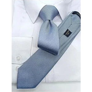 Buz Mavisi Kum Desenli Slim Kravat Dokuma Kumaşla Şık Görünüm Sunar