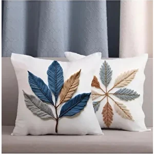 2 Li Kombin Nakış Desenli Krem Zemin 3 Boyutlu Dijital Baskılı Kırlent Kılıfı