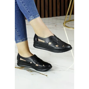 Erkan Saçmacı Aida Siyah Hakiki Dana Derisi Kesik Detaylı Lastikli Slip-On Günlük Ayakkabı