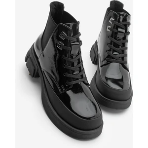 Kadın Bağcıklı Lastikli Kalın Topuklu Kısa Postal Bot Kenvo Siyah Rugan