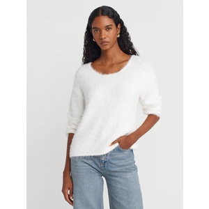 10806 Kayık Yaka Yumuşak Dokulu Triko Kazak-Ekru