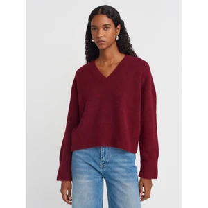 10645 V Yaka Yumuşak Dokulu Triko Kazak-Bordo