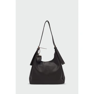 Guts Charmlı Salaş Omuz Çantası Kahve