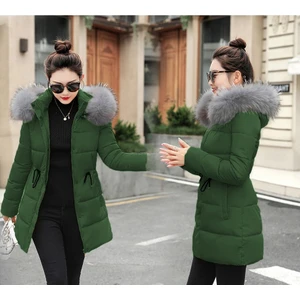 Kışlık Kapüşonlu Orta Boy Kadın Şişme Mont