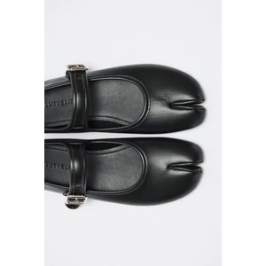 Babet 2526 - Parmak Arası Tek Bantlı Siyah Kadın Babet