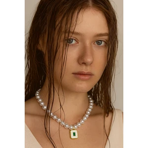 Incili Altın Çerçeveli Beyaz Zümrüt Kolye