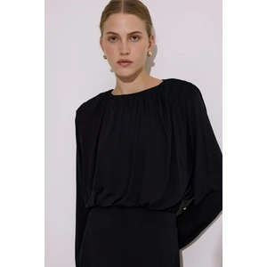 Dökümlü Balon Form Bluz Siyah