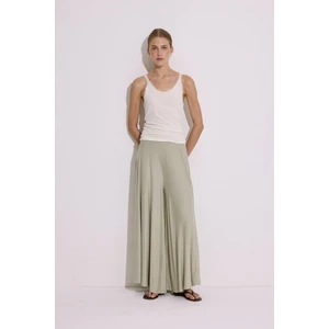 Dökümlü Rahat Pantolon Pastel Yeşil