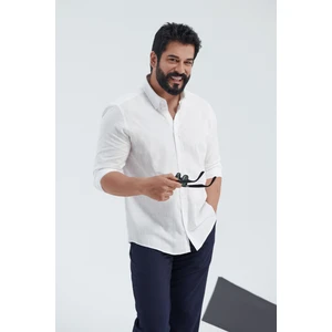 Altınyıldız Classics Erkek Beyaz Slim Fit Dar Kesim Düğmeli Yaka Keten Görünümlü %100 Pamuk Flamlı Gömlek
