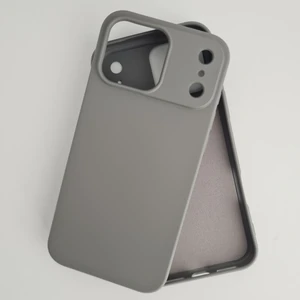 iPhone 17 Pro ile Uyumlu Lansman Içi Kadife Esnek Soft Silikon Kılıf