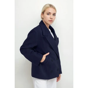 Düğmeli Kısa Kaşe Kaban