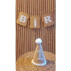 1 Yaş Şapka Jüt Kumaş Beyaz Ponponlu Şapka Doğum Günü Şapkası Bir Şapka Ponponlu Çuval Kumaşlı