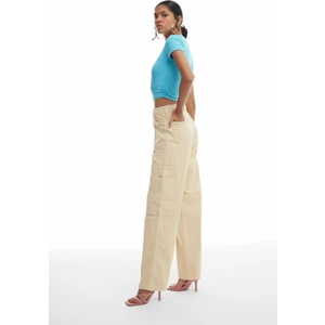 Cep Detaylı Kargo Pantolon Bej