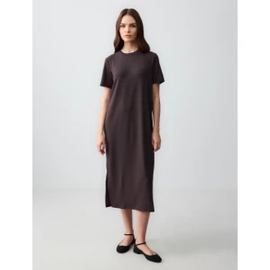 Jimmy Key Kahverengi Düz Kesim Bisiklet Yaka Kısa Kollu Örme Elbise