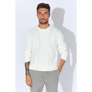 Erkek Ekru Bisiklet Yaka Saç Örgü Triko