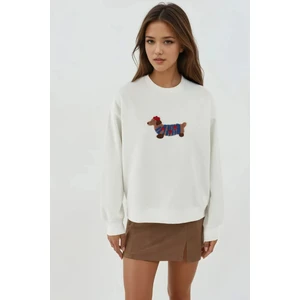 Kadın Büyük Boy Yuvarlak Yaka İşlemeli Sweatshirt Natural