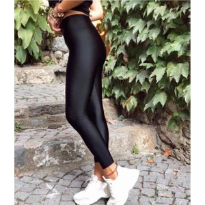 Toparlayıcı Parlak Disko Tayt