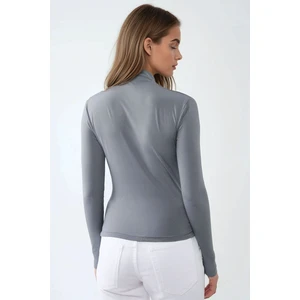 Kadın Dik Yaka Büzgü Detaylı Sandy Bluz Grey