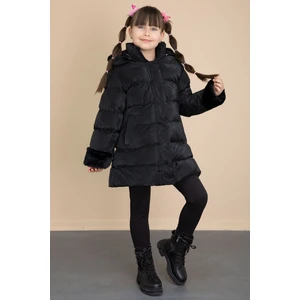 Siyah Kolu Kürk Detaylı Içi Yünlü Kız Çocuk Kapüşonlu Şişme Mont 21326