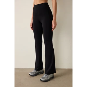 Siyah Yüksek Destek Toparlayıcı Etkili Flare (İspanyol Paça) Pantolon