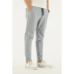 Erkek Açık Gri Nefes Alan Likralı Esnek Kumaş Dar ve Bilek Paça Jogger Pantolon