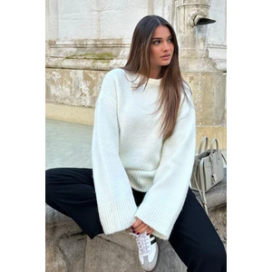 Beyaz Bisiklet Yaka Oversize Triko Kazak MG1972