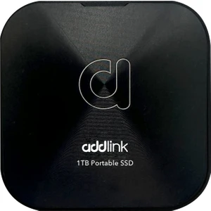 P30 1TB 4000-3600 Mb/s USB 4.0 (40GBPS) Type-C Portable Taşınabilir SSD AD1TBP30B4K