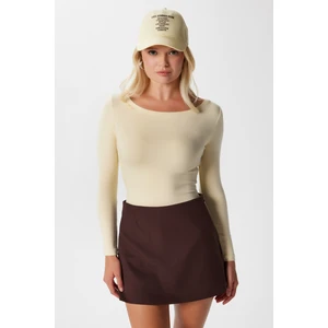 Kayık Yaka Uzun Kollu Tereyağı Sarısı Soft Top / Bluz