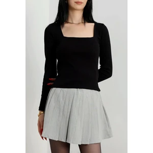 Çerçeve Yaka Kaşkorse Bluz Siyah