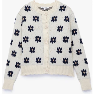 Uzun Kollu Bisiklet Yaka Jakarlı Düğmeli Çiçekli Triko Hırka