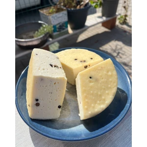 Karabiberli Caciotta Peyniri