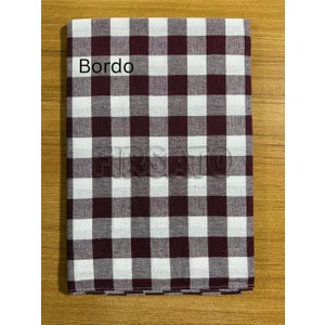 Renkli Kare Desenli Masa Örtüsü 160X160CM