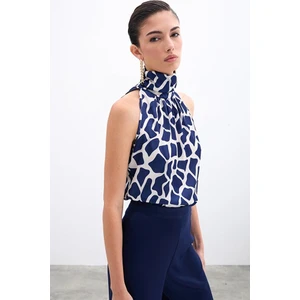 Boğazlı Kolsuz Bluz - Bej-Lacivert