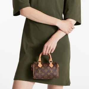 Monogram Kanvas Kumaşla Yenilenen Nano Speedy Çanta