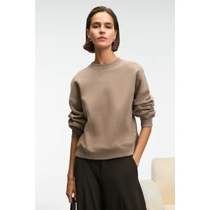 SERENYA Kadın Pamuklu Etiket Detaylı Bisiklet Yaka Vizon Sweatshirt