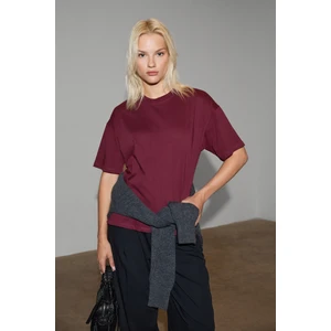 Jemmy Kadın %100 Organik Pamuk Relaxed Fit Yırtmaçlı Yuvarlak Yakalı Bordo T-Shirt