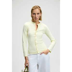 TALUVIA Kadın Esnek Kumaşlı Vücuda Oturan Slim Fit Düğmeli Sarı Bluz