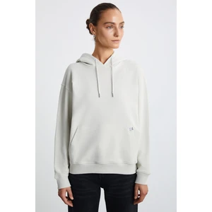 KEILA Kadın 3 İplik İçi Şardonlu Süs Etiketi Detaylı Kapüşonlu Açık Gri Sweatshirt