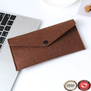 Şık Küçük Keçe Çanta Çıtçıtlı Düğmeli