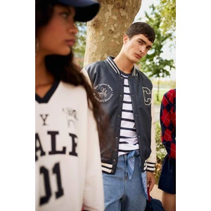 Su İtici Regular Fit Kolej Yaka Kapüşonlu İç Cepli Nakışlı Cepli Suni Deri Bomber Ceket Mont E9972AX25AU