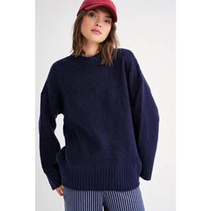 6925 Kadın Geniş Kollu Yumuşak Dokulu Triko Kazak Lacivert