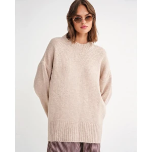 6925 Kadın Geniş Kollu Yumuşak Dokulu Triko Kazak Bej
