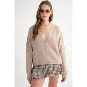 6943 Kadın V Yaka Selanik Hırka Bej