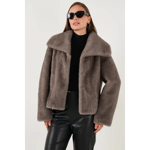 Oversize Fit Geniş Yaka Astarlı Kürk Bayan Kürk 497AFRA