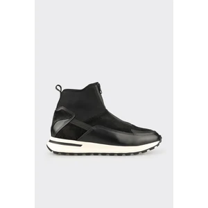 Siyah Deri Erkek Spor Bot