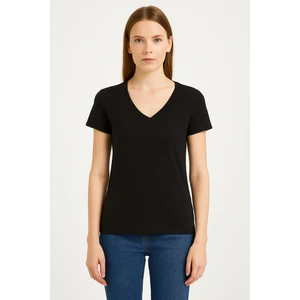 V Yaka Kadın T-Shirt