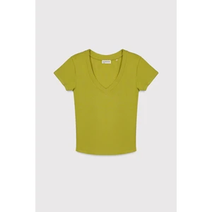 V Yaka Kısa Kol Üst