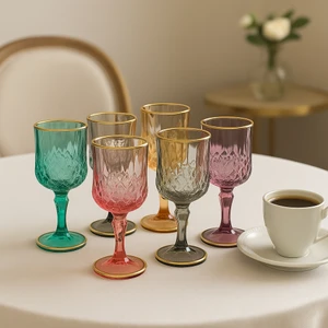 6 Lı Renkli Yaldızlı Kahve Yanı Su Bardağı Kadeh Kupa Bardak