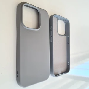 More Gsm  İphone 15 Pro Max ile Uyumlu Logosuz Lansman Içi Kadife Silikon Kılıf