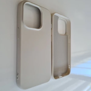 More Gsm  İphone 15 Pro Max ile Uyumlu Logosuz Lansman Içi Kadife Silikon Kılıf